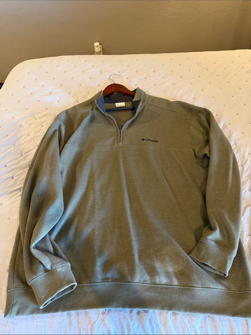 Columbia Men's Olive Green Half-Zip Pullover